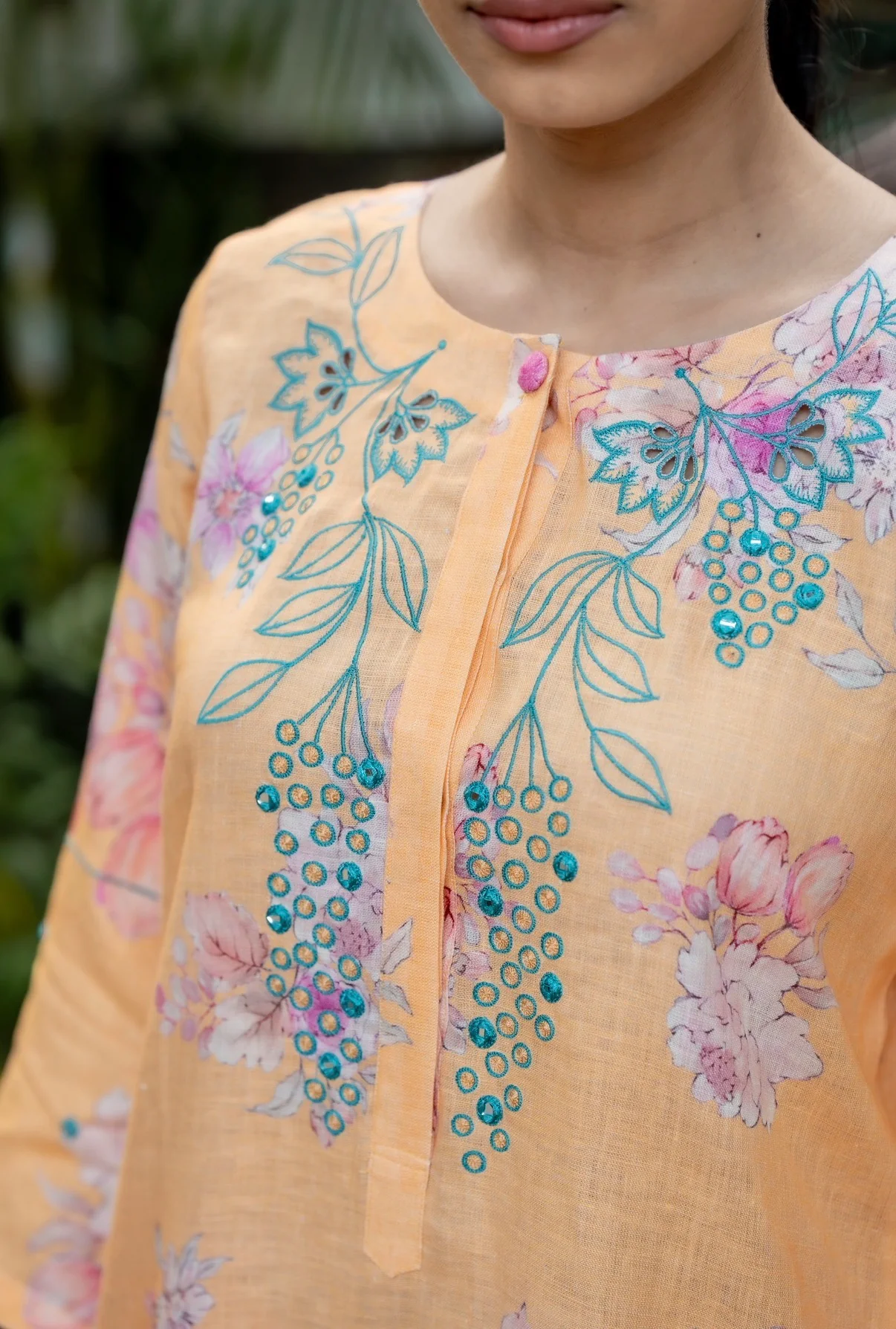 Bright Flower Linen Pair - Image 5