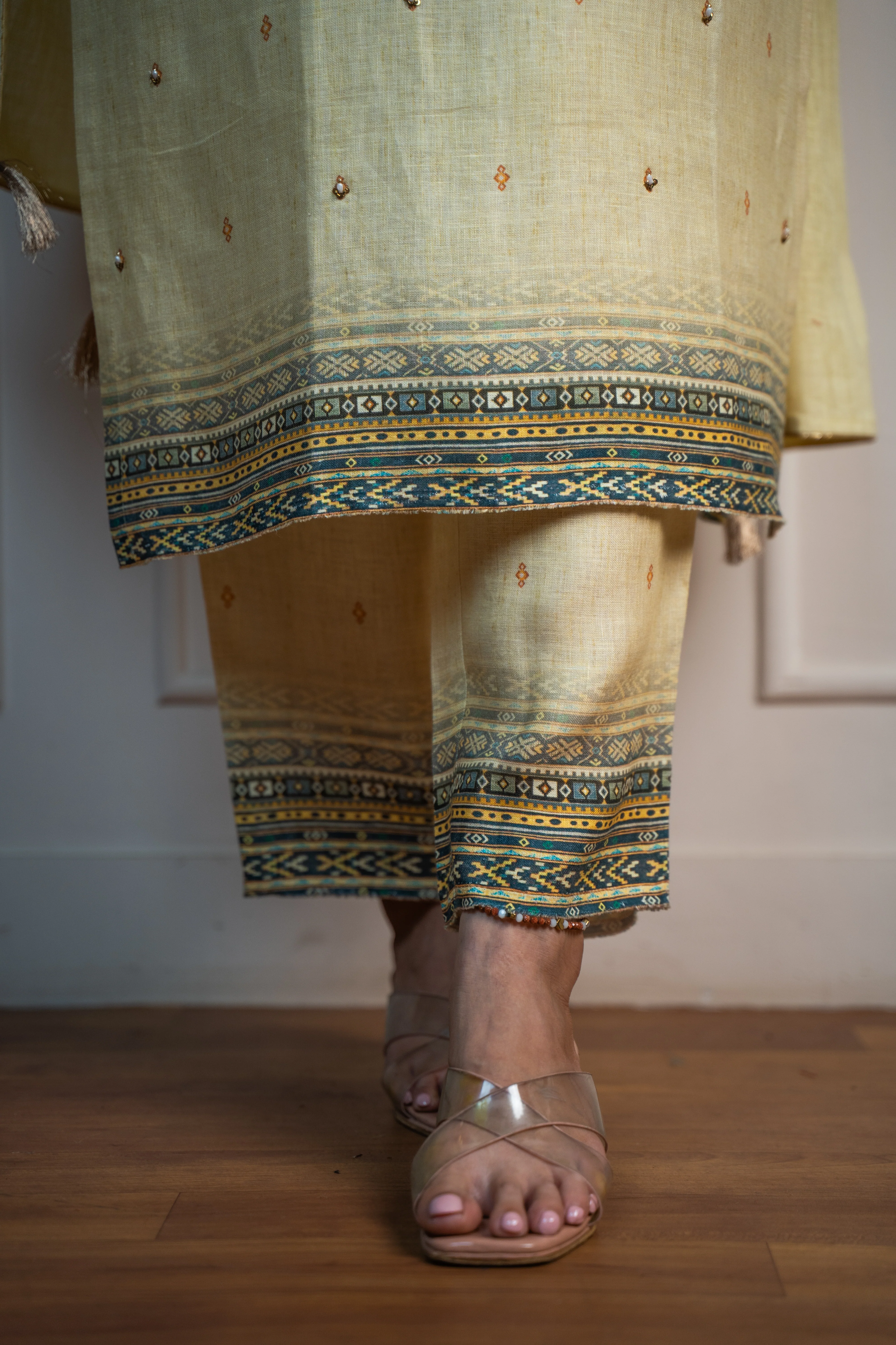VIVID YELLOW LINEN SET - Image 5
